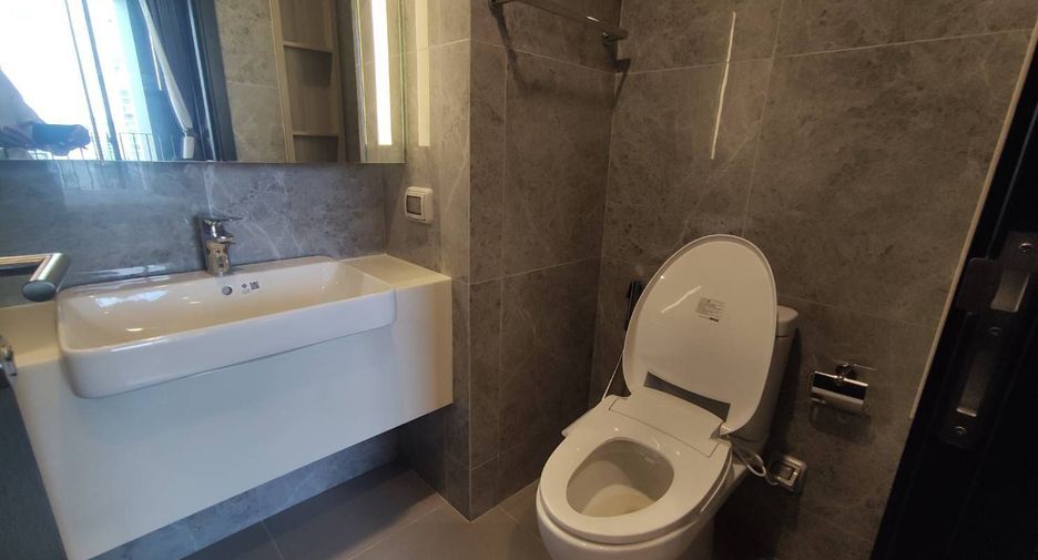 For sale 1 Beds condo in Phaya Thai, Bangkok