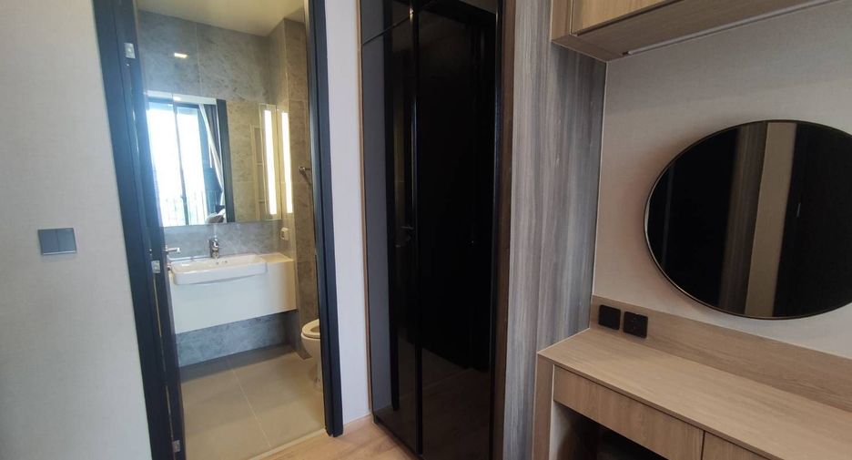 For sale 1 Beds condo in Phaya Thai, Bangkok