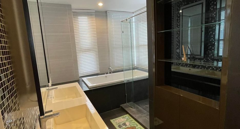 For sale 2 bedrooms condo in Bang Sue, Bangkok