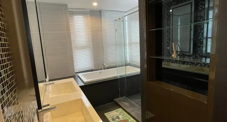 Condo en venta de 2 habitaciones en Bang Sue, Bangkok