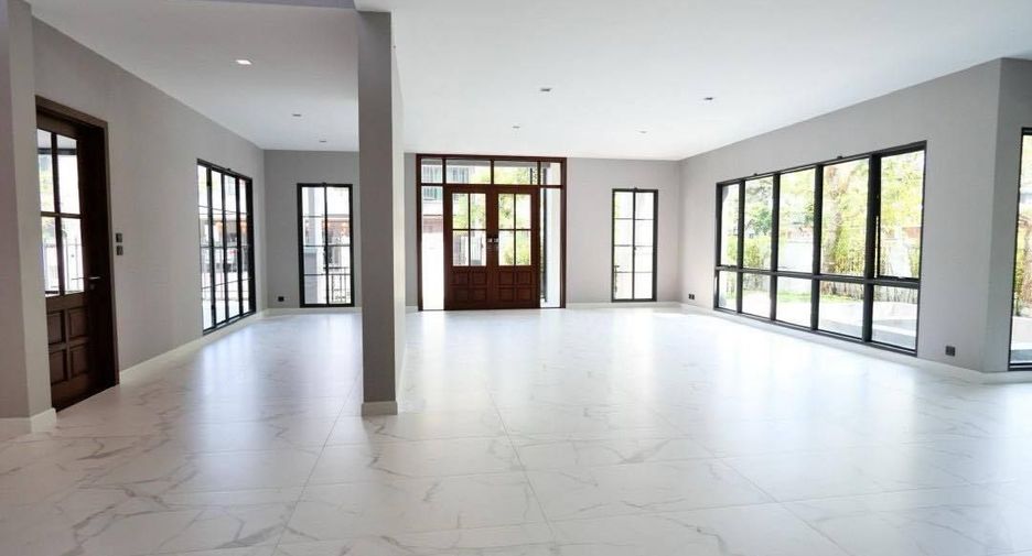 For sale 6 bedrooms house in Mueang Samut Prakan, Samut Prakan