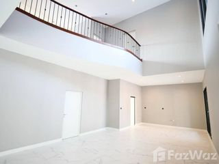 For sale 6 bedrooms house in Mueang Samut Prakan, Samut Prakan