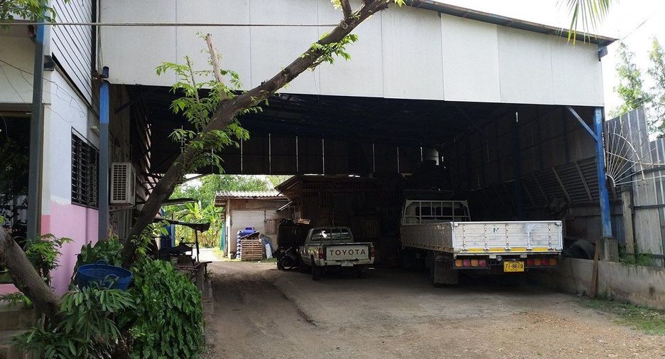 Haus zum Kauf und zur Miete mit Studio in Mueang Pathum Thani, Pathum Thani
