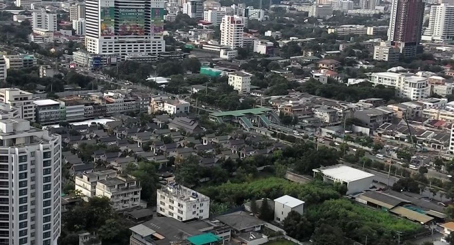 For sale 1 bed condo in Yan Nawa, Bangkok