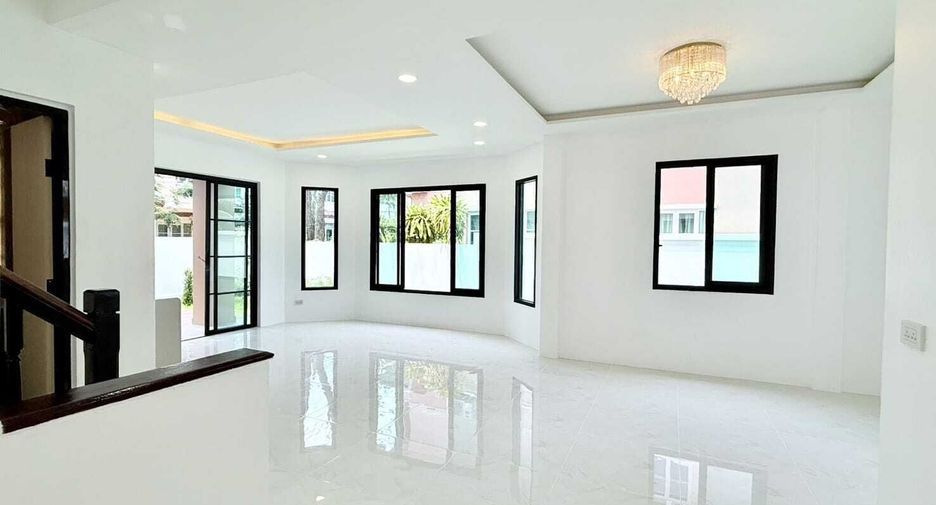 For sale 3 bedrooms house in Mueang Phuket, Phuket