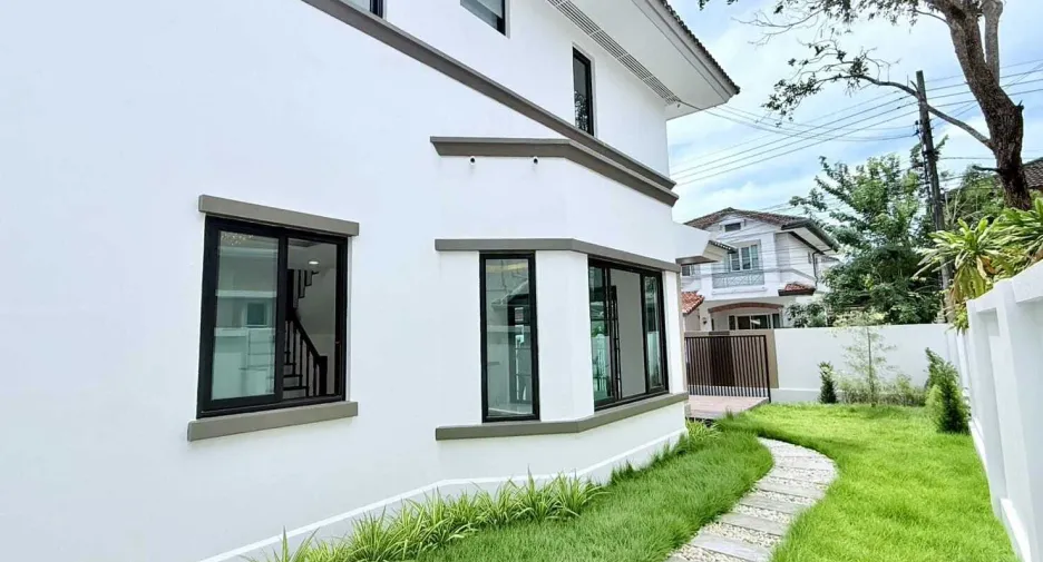 For sale 3 bedrooms house in Mueang Phuket, Phuket