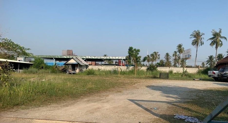 Terreno en venta en Si Racha, Chonburi