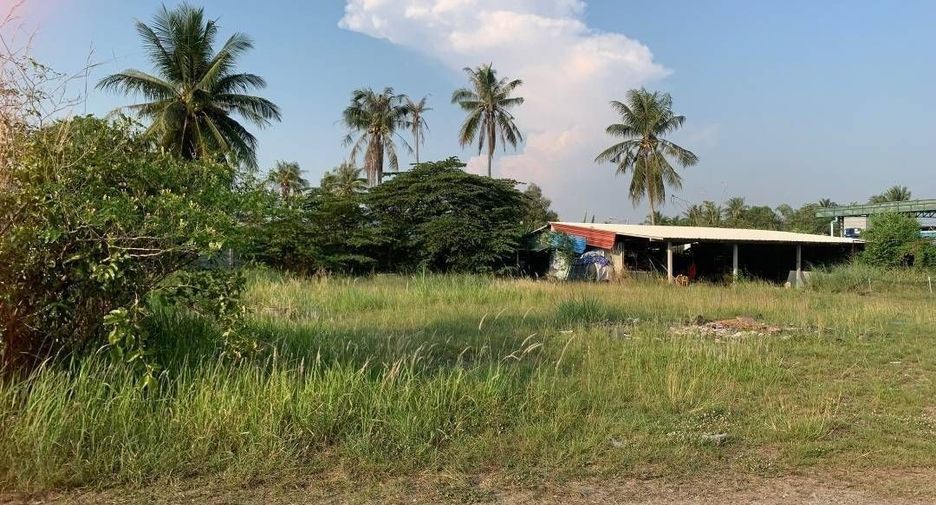 Terreno en venta en Si Racha, Chonburi