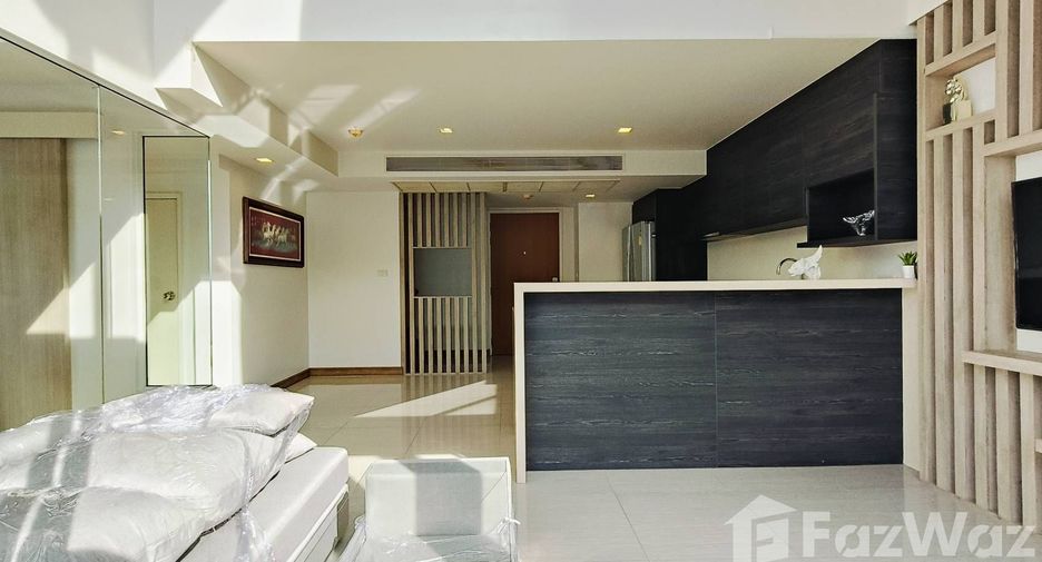 For sale and for rent 3 bedrooms condo in Watthana, Bangkok
