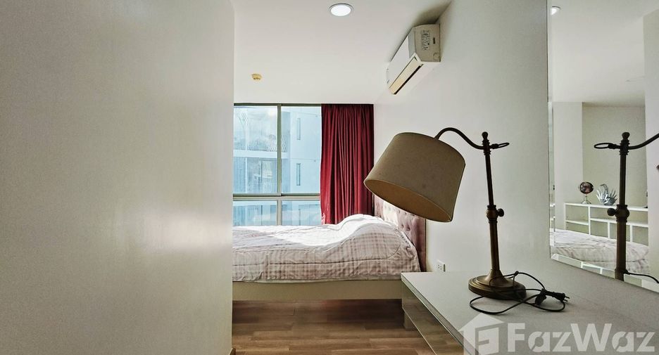 Condo en venta y en alquiler de 3 habitaciones en Watthana, Bangkok