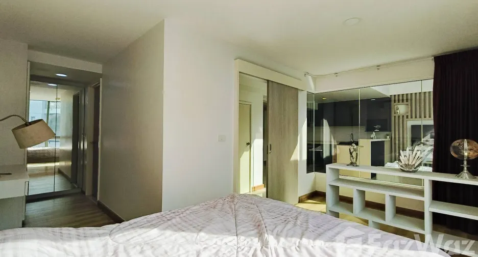 For sale and for rent 3 bedrooms condo in Watthana, Bangkok