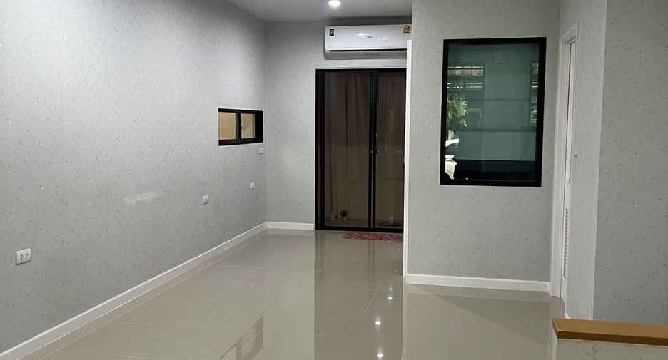 For sale 3 bedrooms house in Prawet, Bangkok