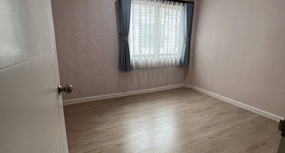 For sale 3 bedrooms house in Prawet, Bangkok