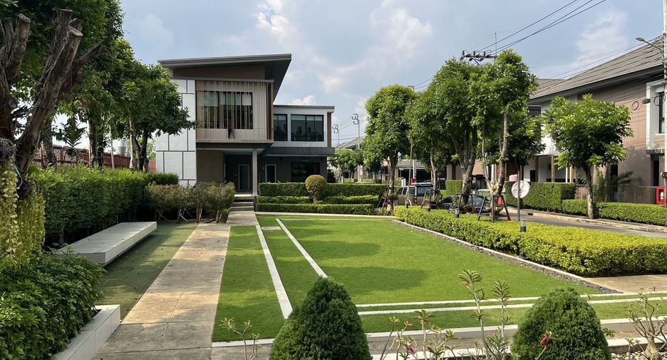 For sale 3 bedrooms house in Prawet, Bangkok