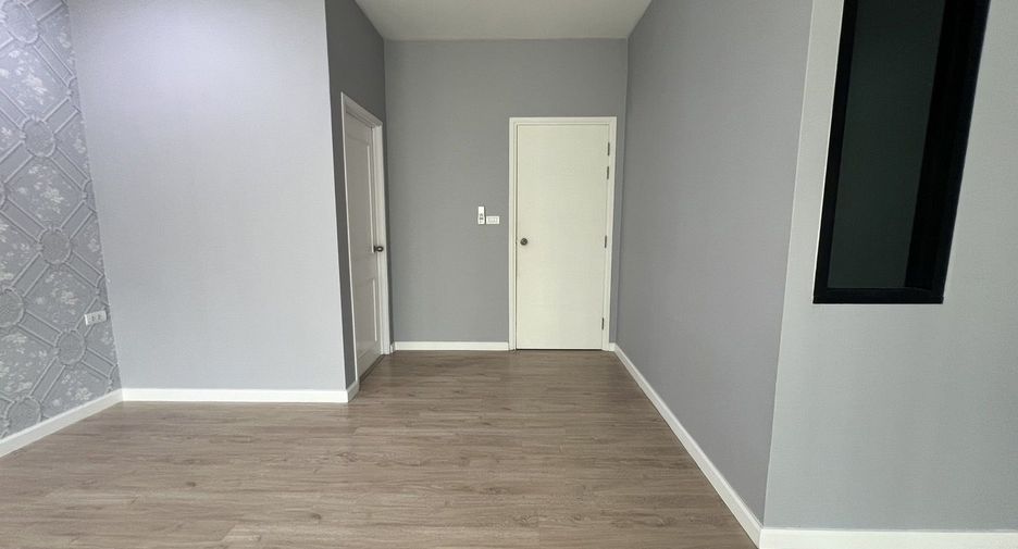 For sale 3 bedrooms house in Prawet, Bangkok