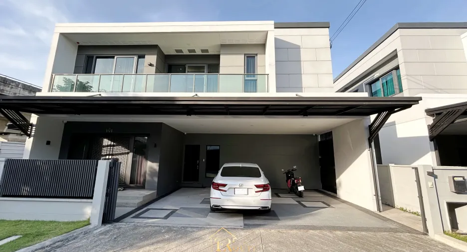 Casa en venta de 4 habitaciones en Mueang Pathum Thani, Pathum Thani