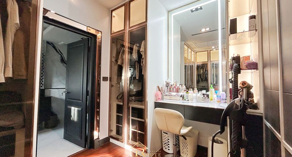Casa en venta de 4 habitaciones en Mueang Pathum Thani, Pathum Thani