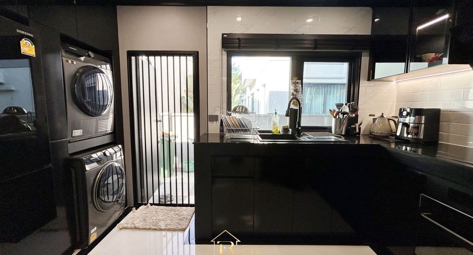 Casa en venta de 4 habitaciones en Mueang Pathum Thani, Pathum Thani