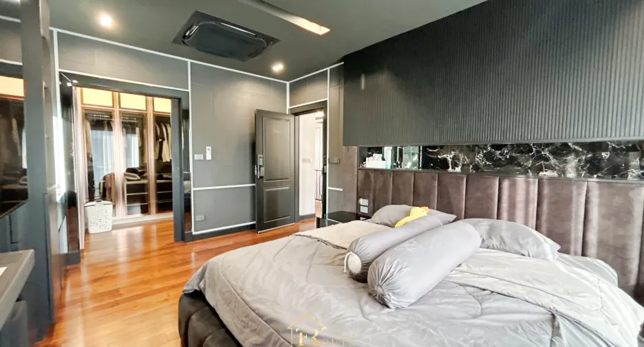 Casa en venta de 4 habitaciones en Mueang Pathum Thani, Pathum Thani