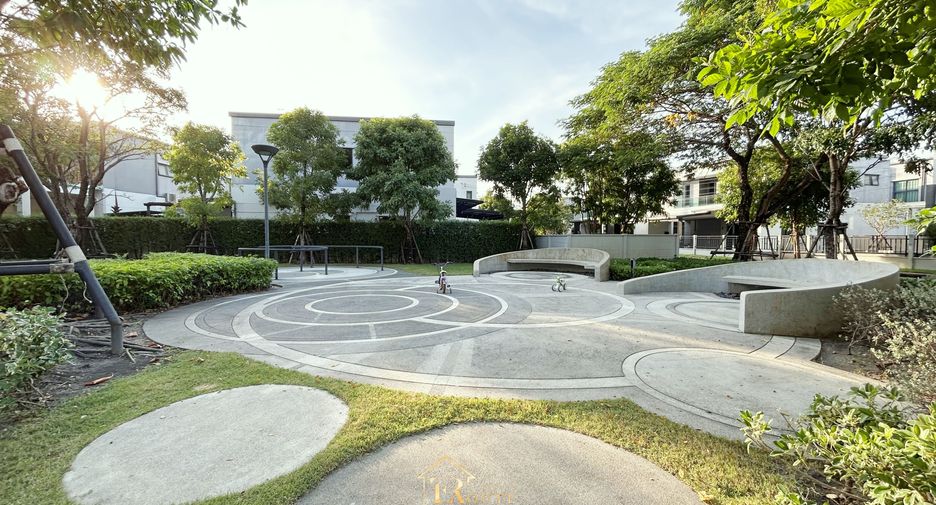Casa en venta de 4 habitaciones en Mueang Pathum Thani, Pathum Thani