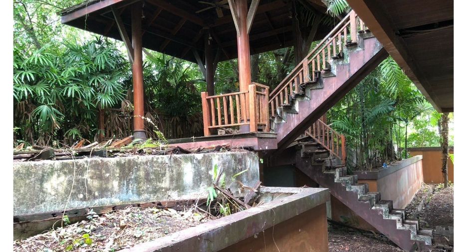 For sale 5 bedrooms house in Thalang, Phuket
