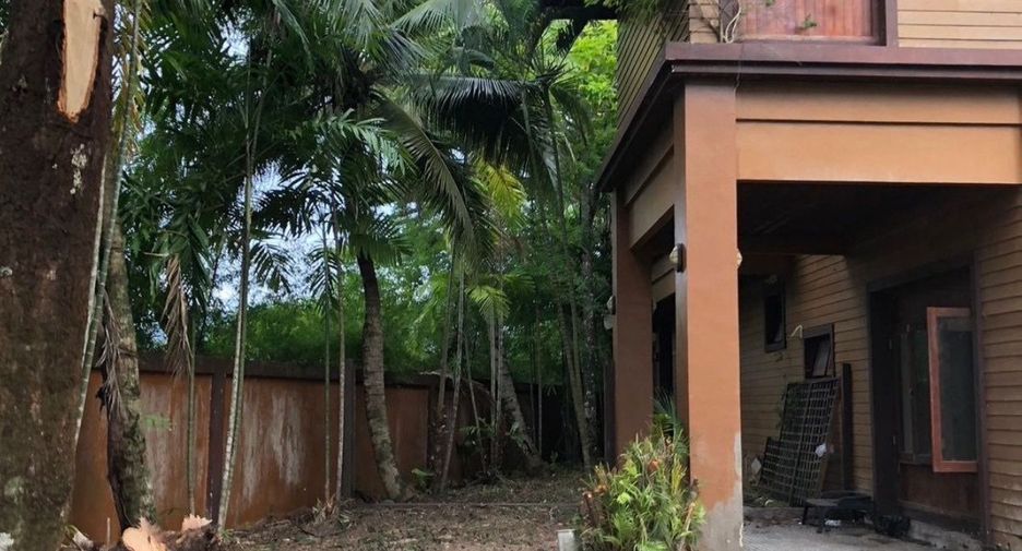 For sale 5 bedrooms house in Thalang, Phuket