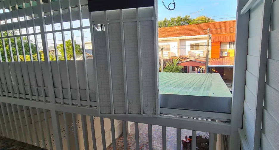 For sale 2 ベッドルーム house in Mueang Surin, Surin