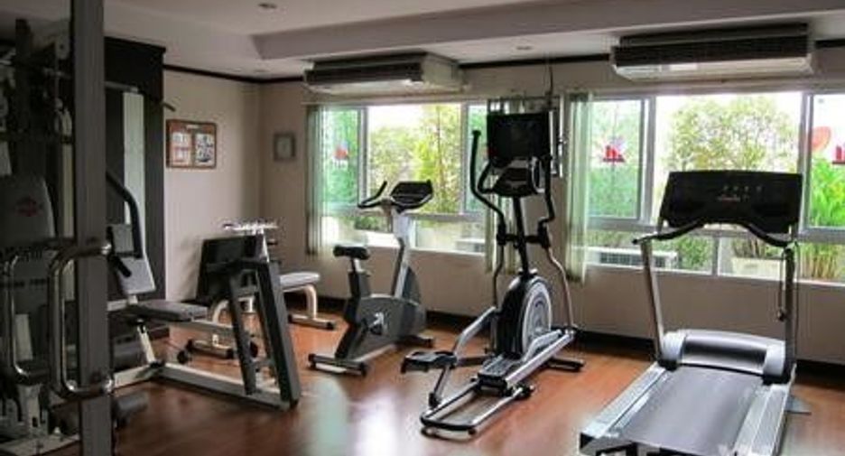 For sale and for rent 1 bed condo in Watthana, Bangkok