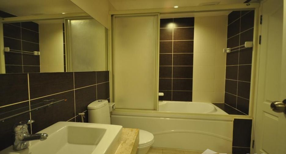 For sale and for rent 1 bed condo in Watthana, Bangkok