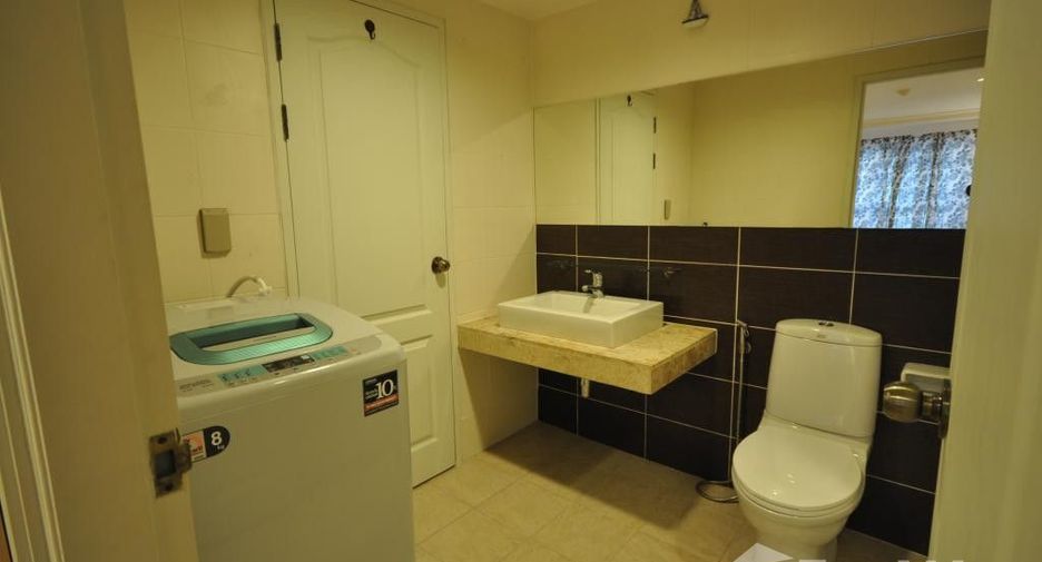 For sale and for rent 1 bed condo in Watthana, Bangkok