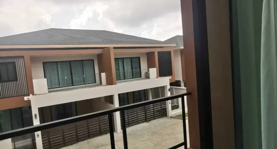 For rent 2 bedrooms townhouse in Thalang, Phuket