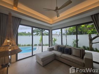 For rent 3 bedrooms villa in Mueang Phuket, Phuket