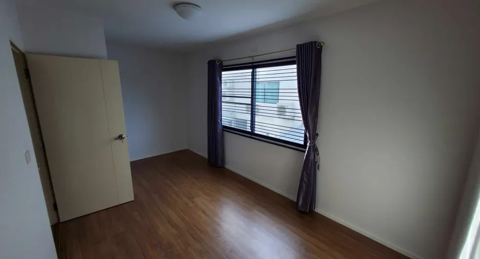 For sale and for rent 4 bedrooms townhouse in Bang Kruai, Nonthaburi