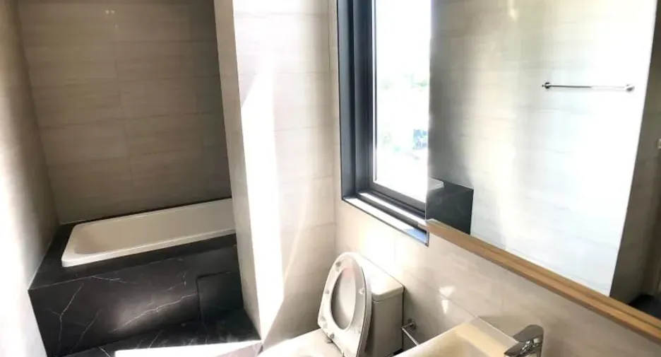 For sale and for rent 3 bedrooms condo in Chatuchak, Bangkok