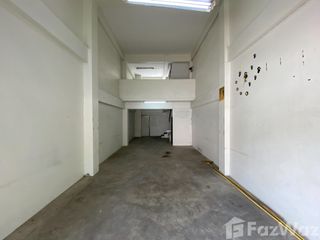 Gewerbefläche zur Miete mit 2 Zimmer in Lam Luk Ka, Pathum Thani