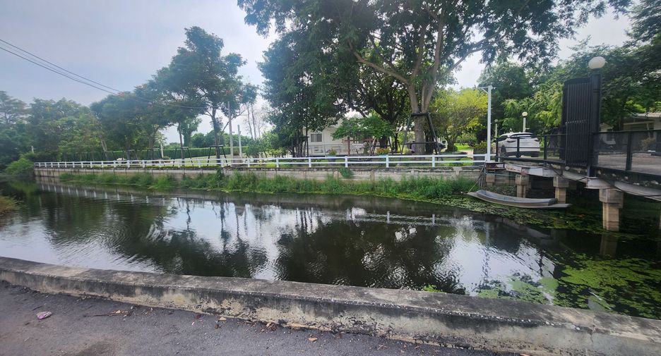 For sale land in Lat Krabang, Bangkok