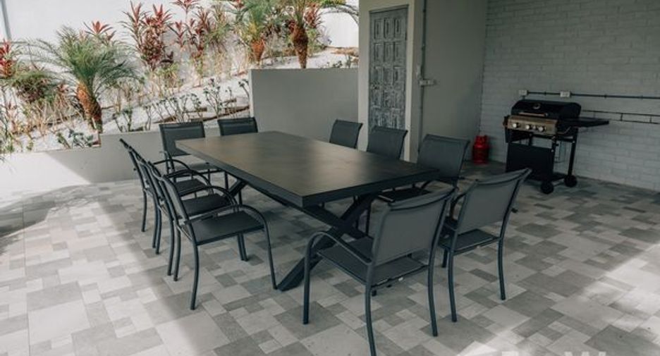 For sale 6 bedrooms villa in Kathu, Phuket