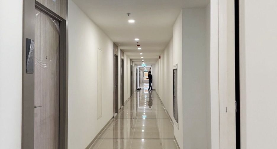 For sale 2 bedrooms condo in Phra Khanong, Bangkok