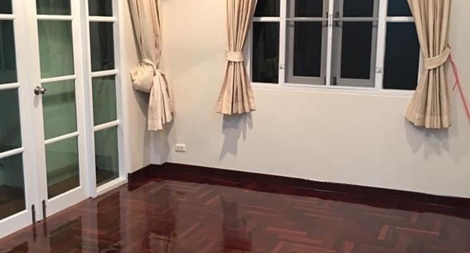 For sale 3 bedrooms house in Min Buri, Bangkok