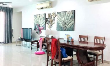 For sale 3 bedrooms condo in Yan Nawa, Bangkok