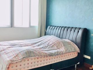For sale 3 bedrooms condo in Yan Nawa, Bangkok
