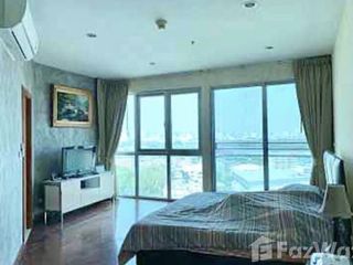 For sale 3 bedrooms condo in Yan Nawa, Bangkok