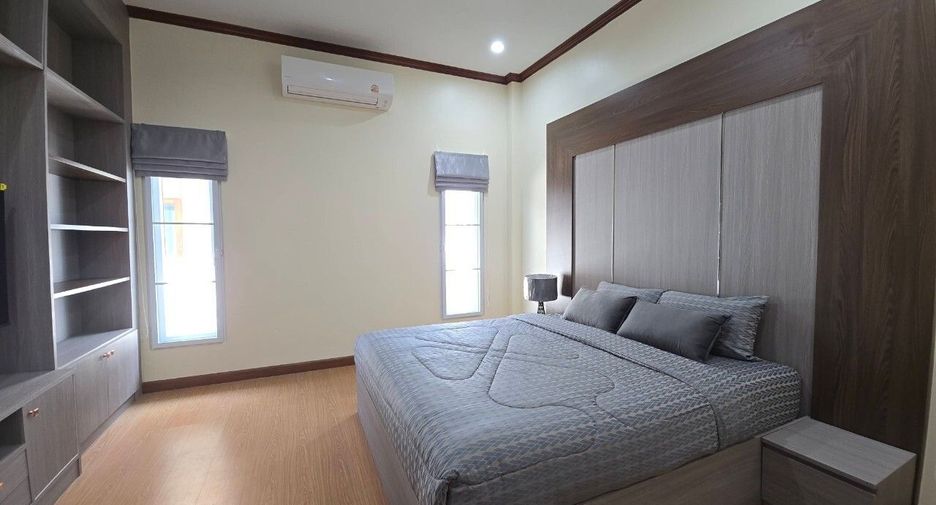 出租 4 卧室 别墅 在 Bang Lamung, Chon Buri