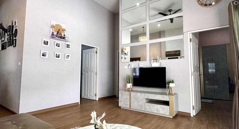 For rent 3 bedrooms house in Mueang Phuket, Phuket