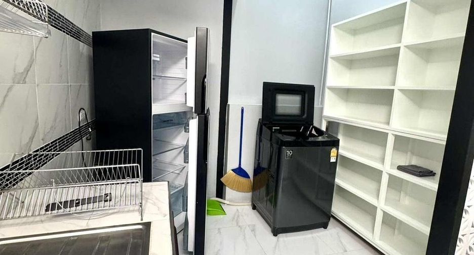 For rent 3 bedrooms house in Mueang Phuket, Phuket