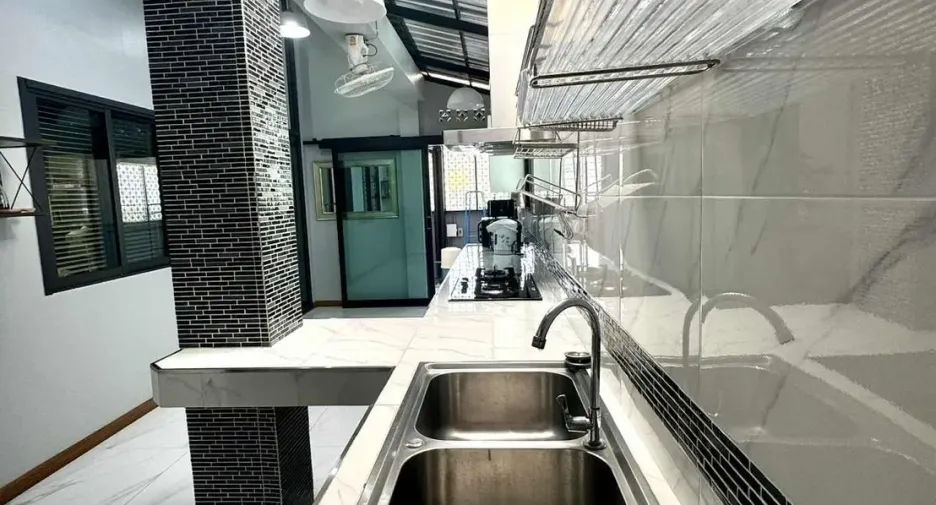 For rent 3 bedrooms house in Mueang Phuket, Phuket