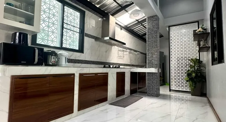 For rent 3 bedrooms house in Mueang Phuket, Phuket