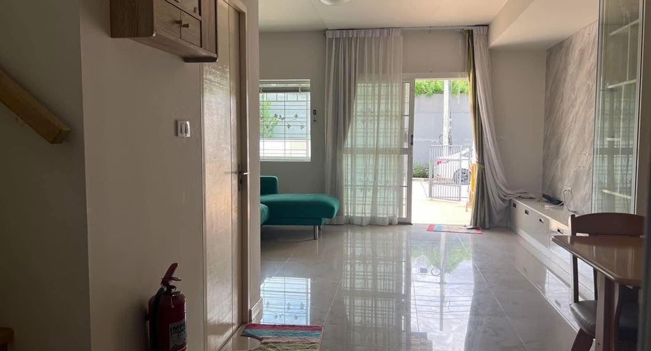 For sale 3 bedrooms townhouse in Bang Phli, Samut Prakan
