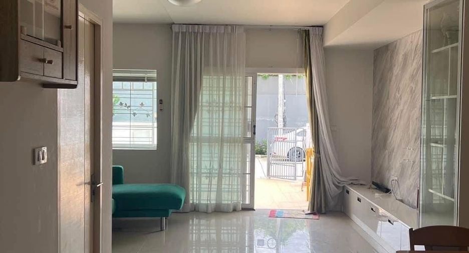 For sale 3 bedrooms townhouse in Bang Phli, Samut Prakan