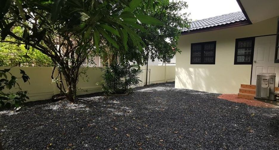 For sale 4 bedrooms house in Min Buri, Bangkok
